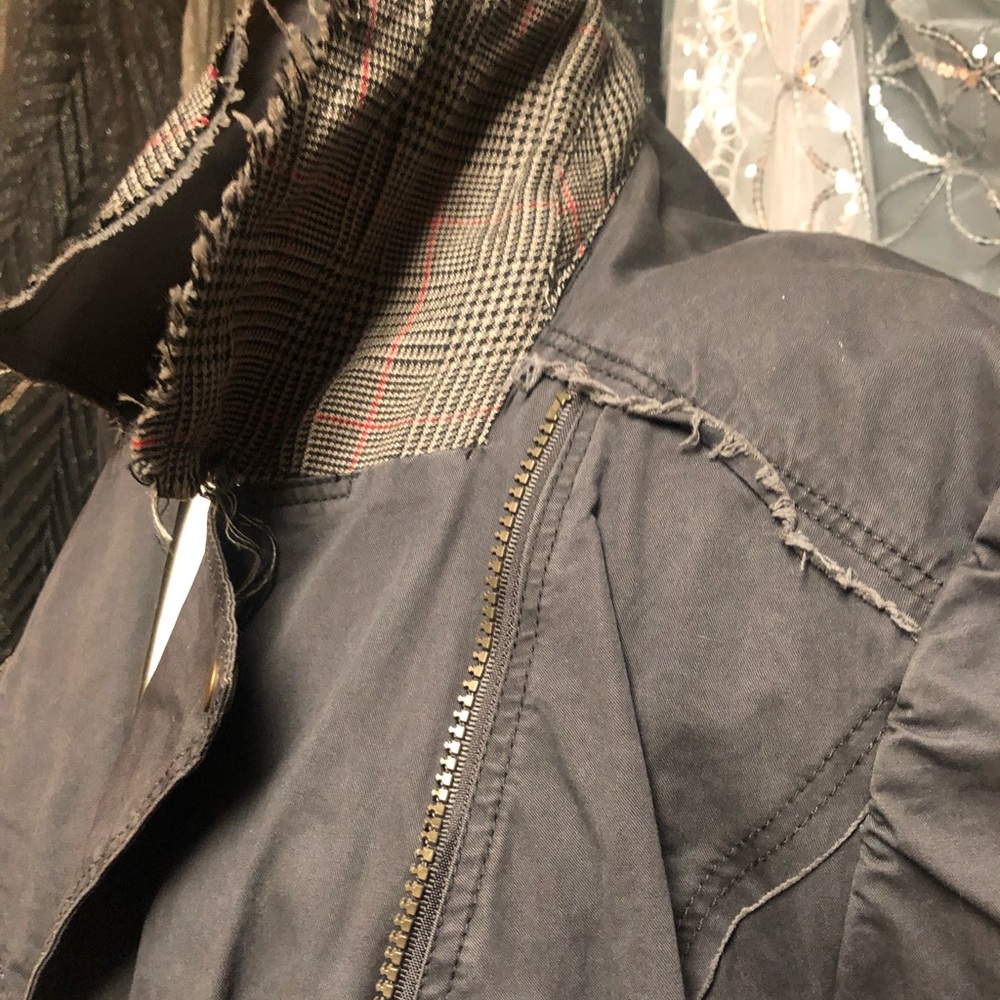 Jacket - Picture 3 of 5